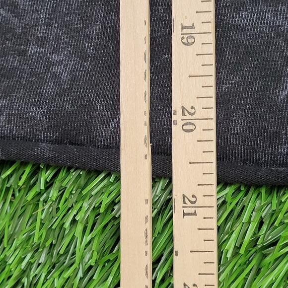 1973 Pink-Floyd Crop-Top Shirt Womens Large 21x21 Charcoal Wash - Picture 10 of 11